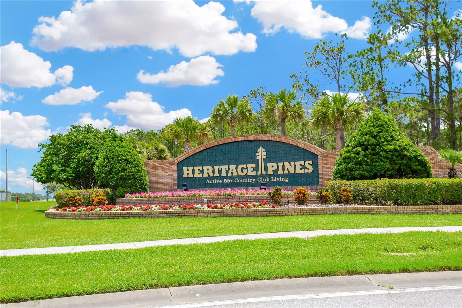 11148 Hollander Avenue