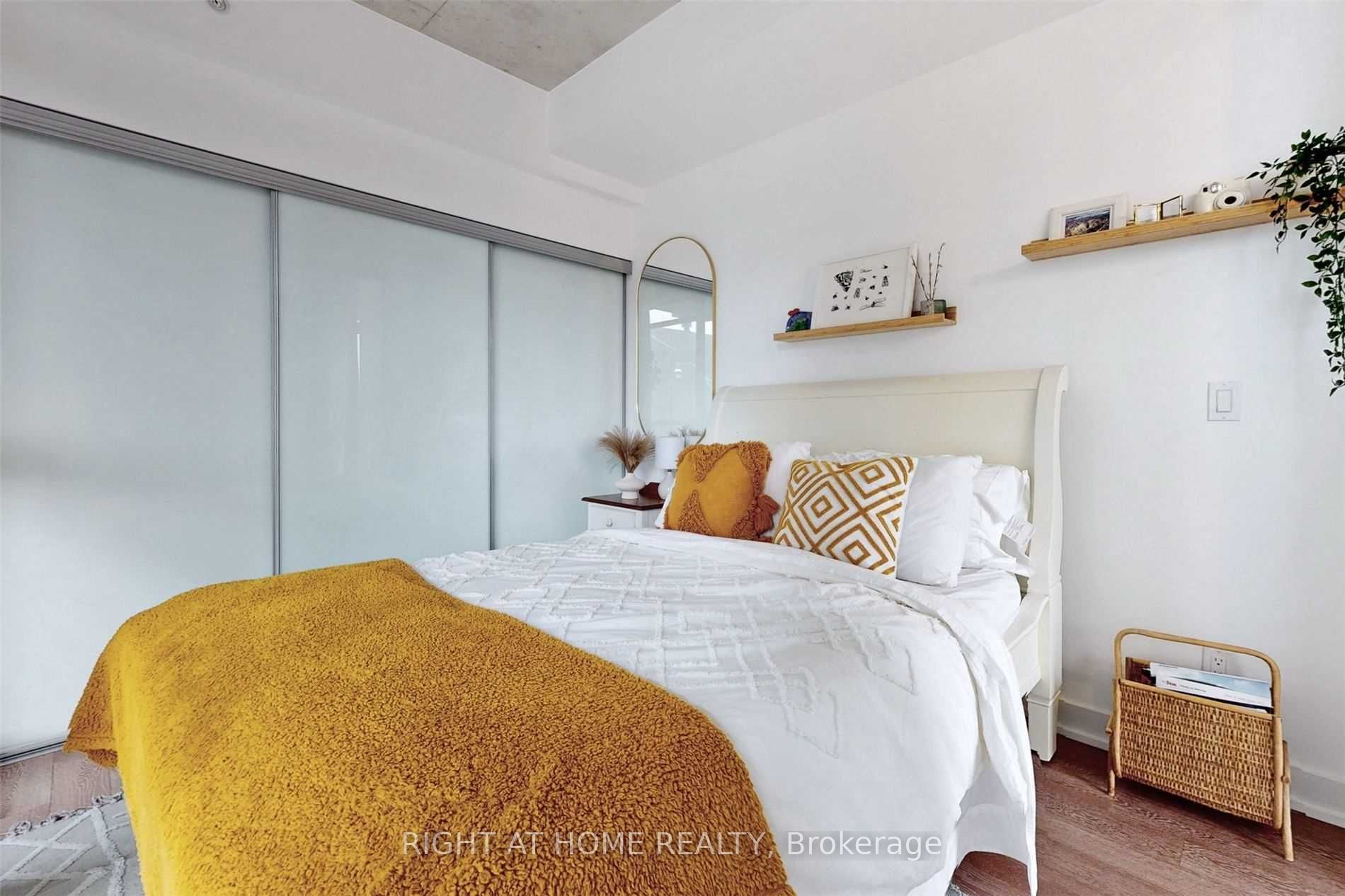 1190 E Dundas St 220