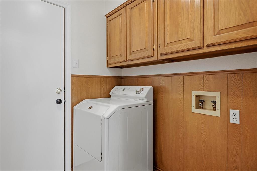 742 S Valentine Drive