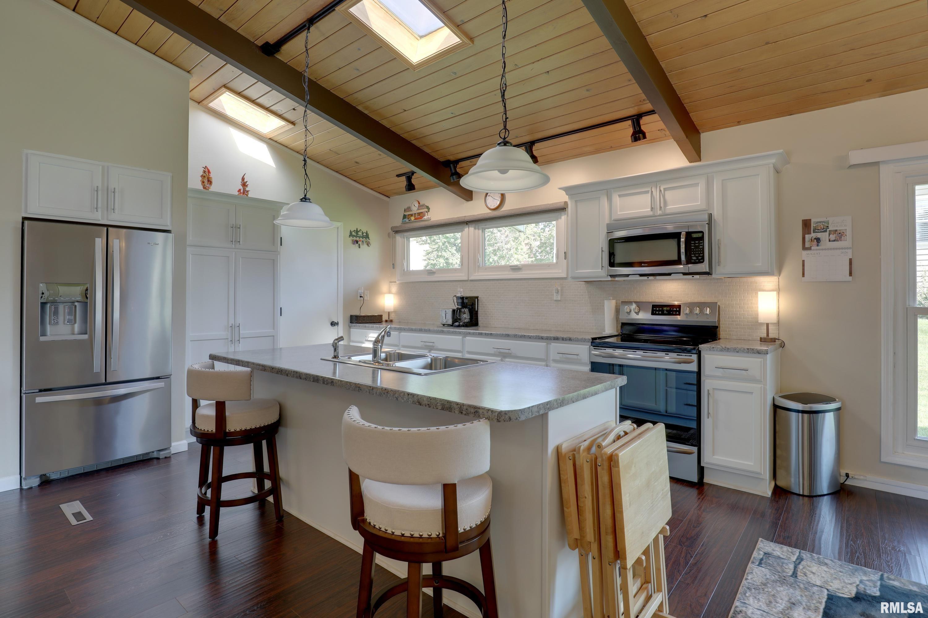 728 Ridgewood Drive