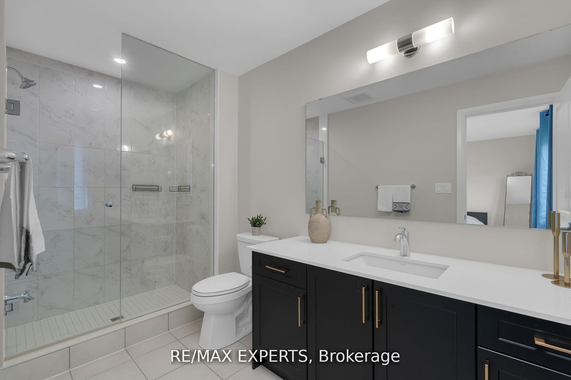 27 Sweet Cicely St