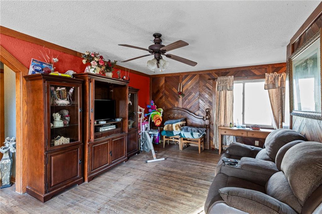 6502 Leavenworth Road