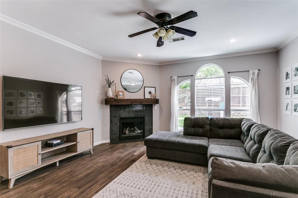 8204 Livingston Lane