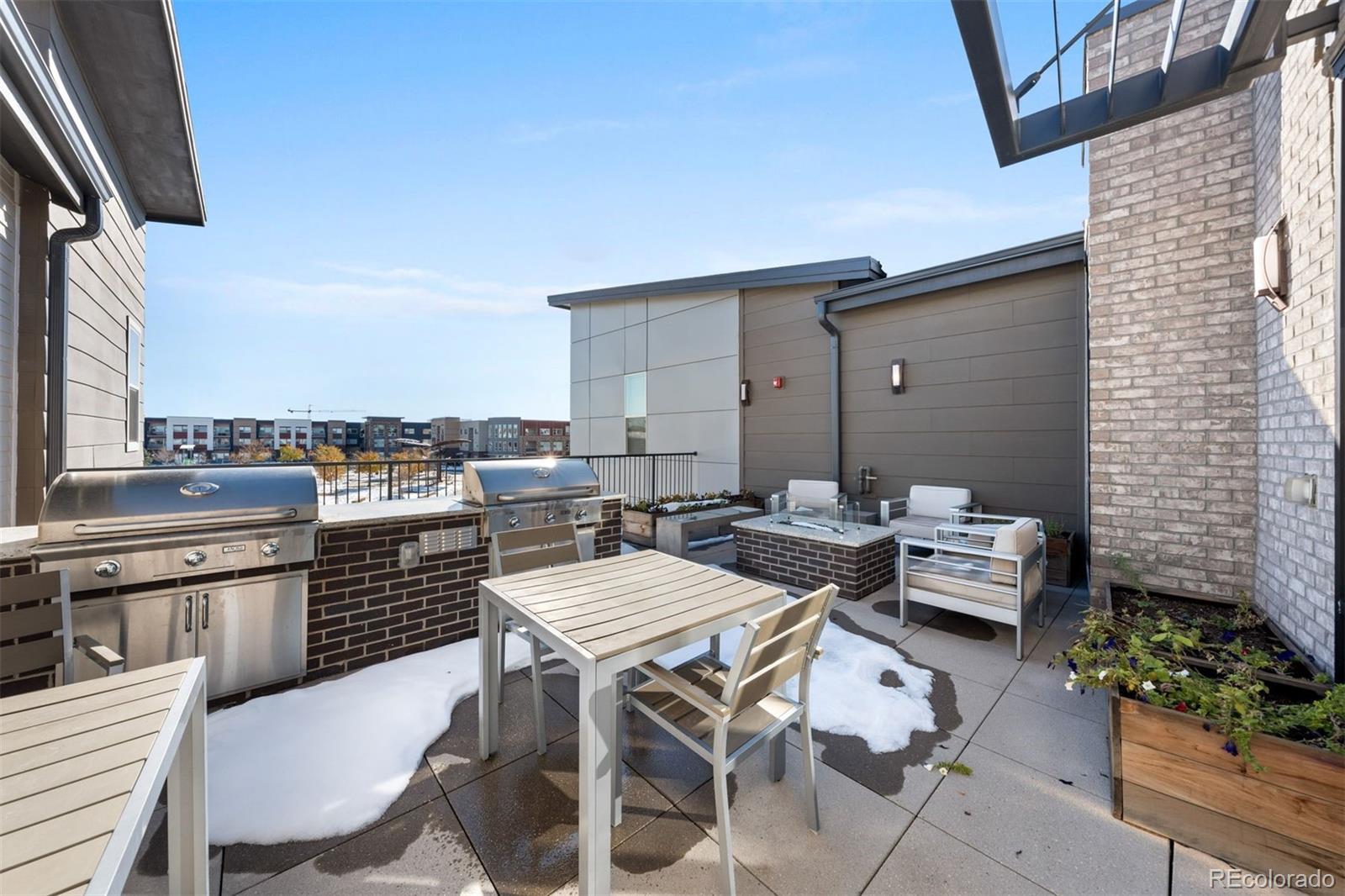 400 E Fremont Place 204