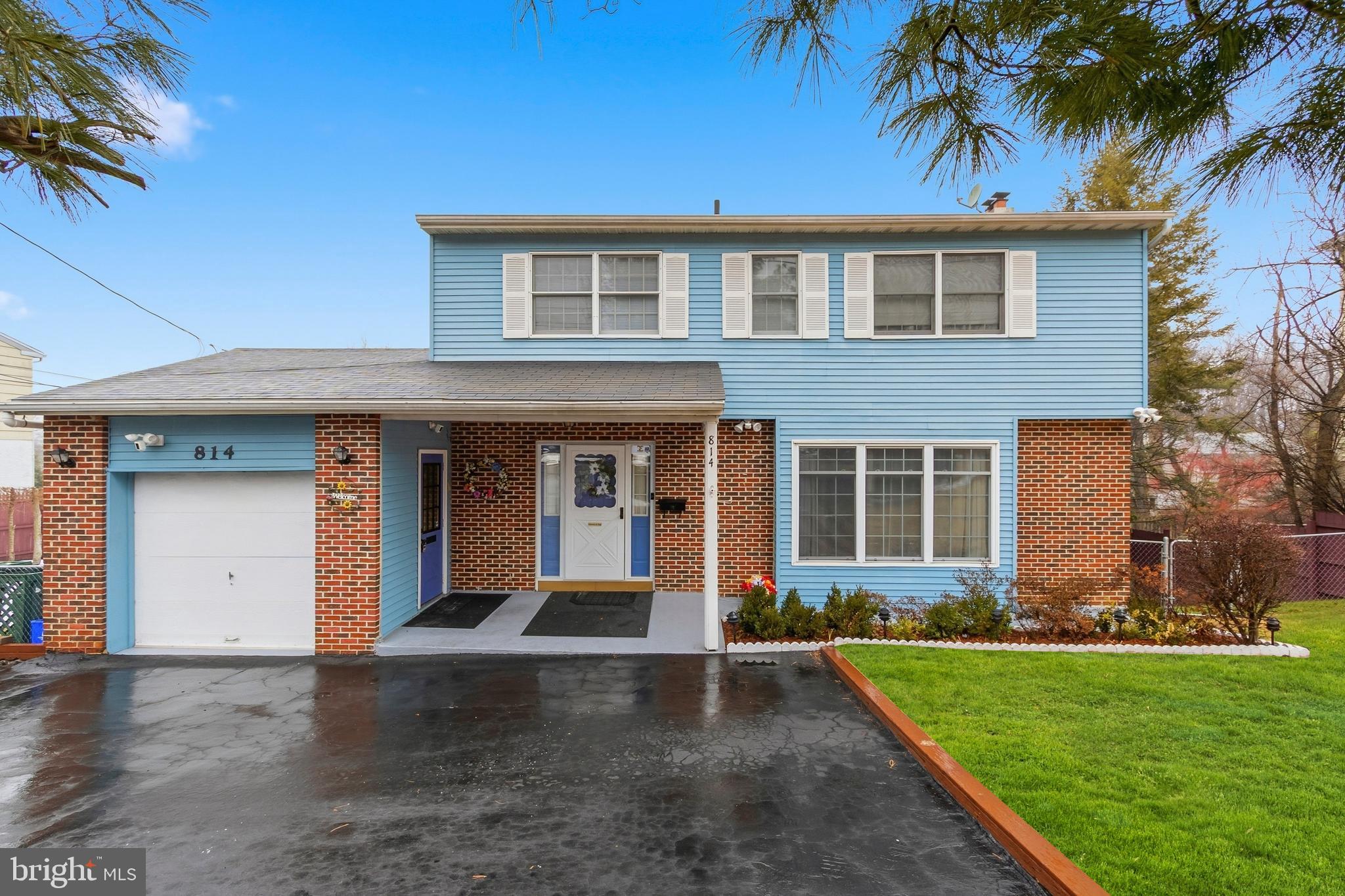 814 Caledonia Street