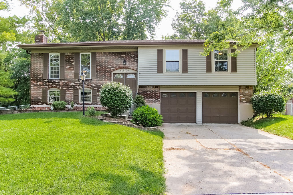 575 Shady Creek Drive