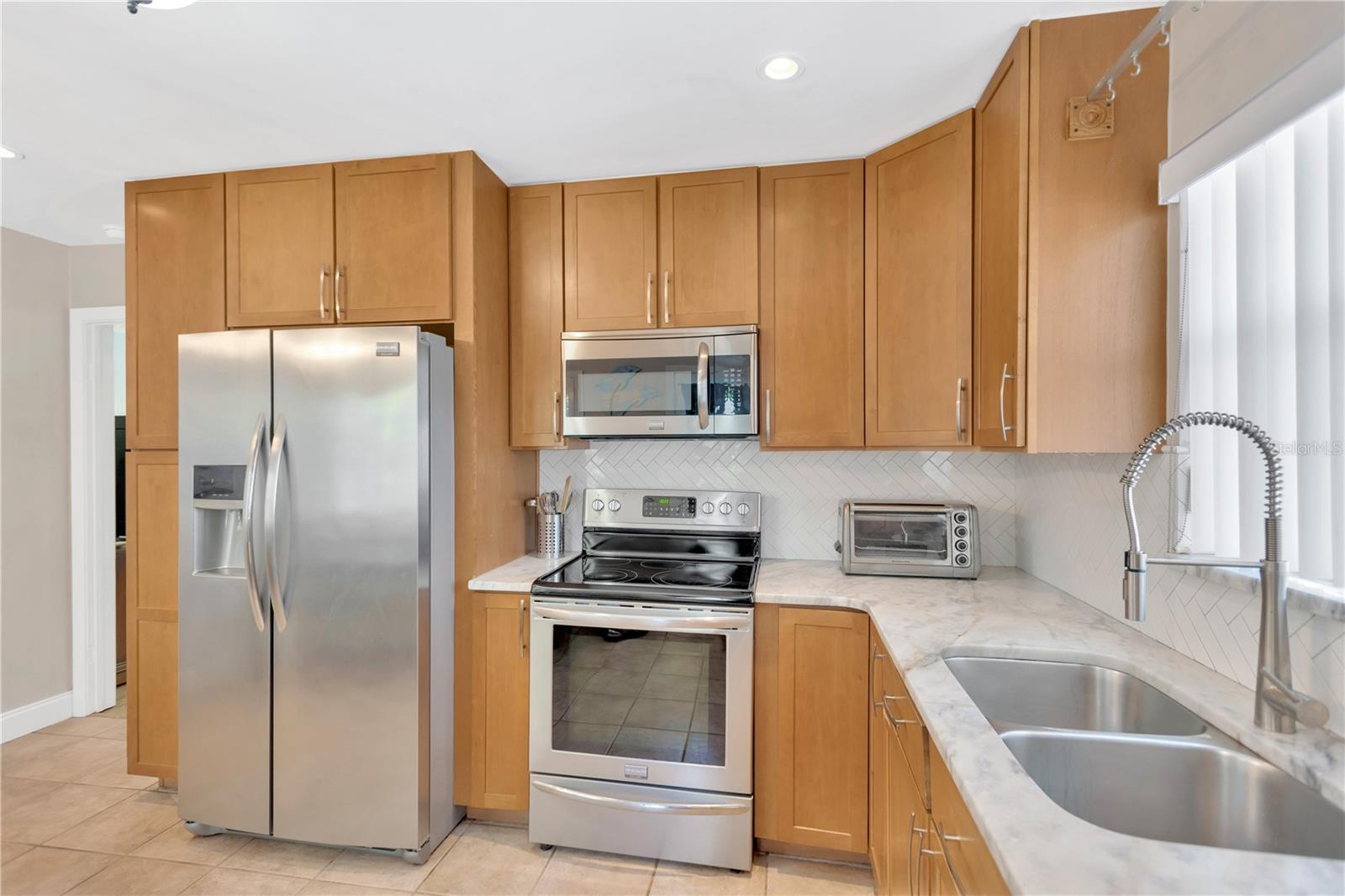 3129 W Villa Rosa Street