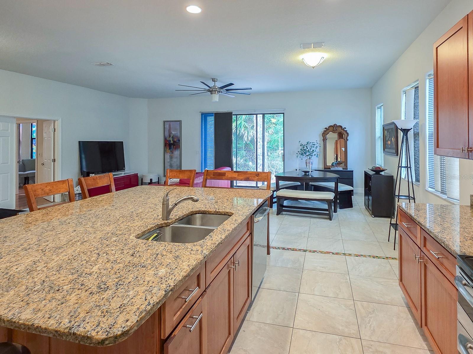 13 River Oaks Way
