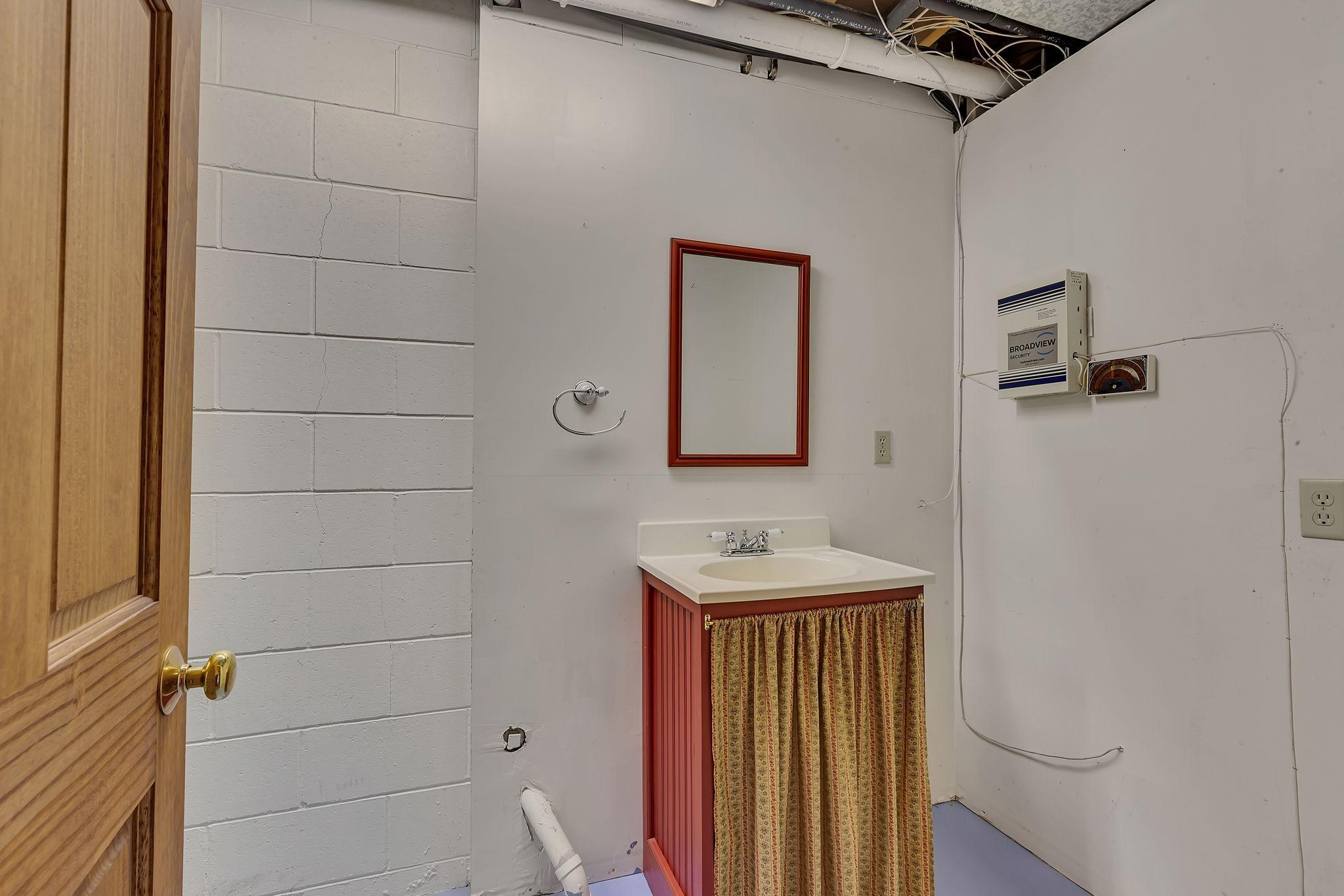 10315 Ferry Point Place NW