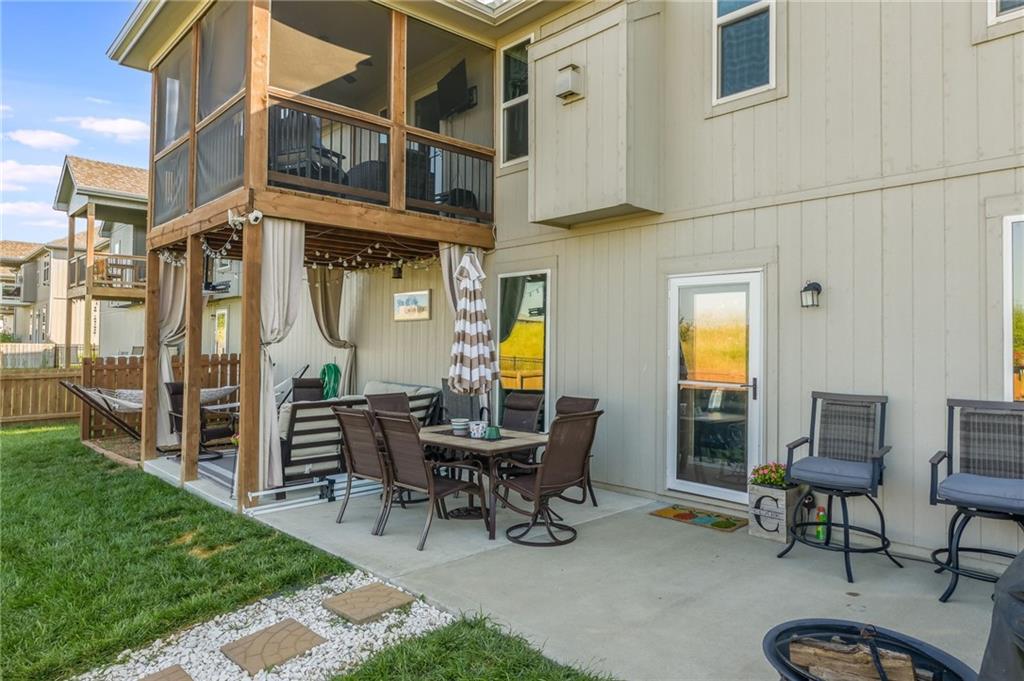 11301 N Bristol Avenue