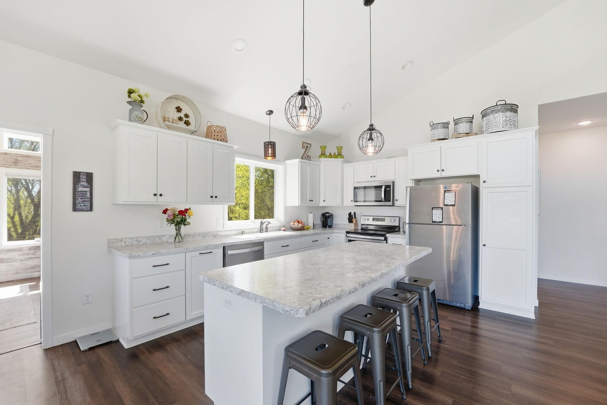 10640 Raven Loop NE
