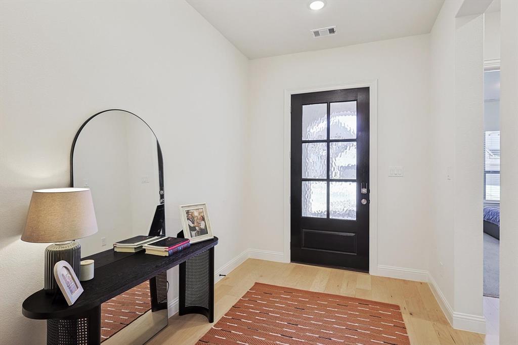 2613 Somerset Lane