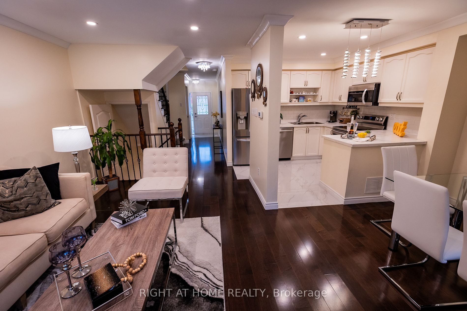 2077 Golden Orchard Tr