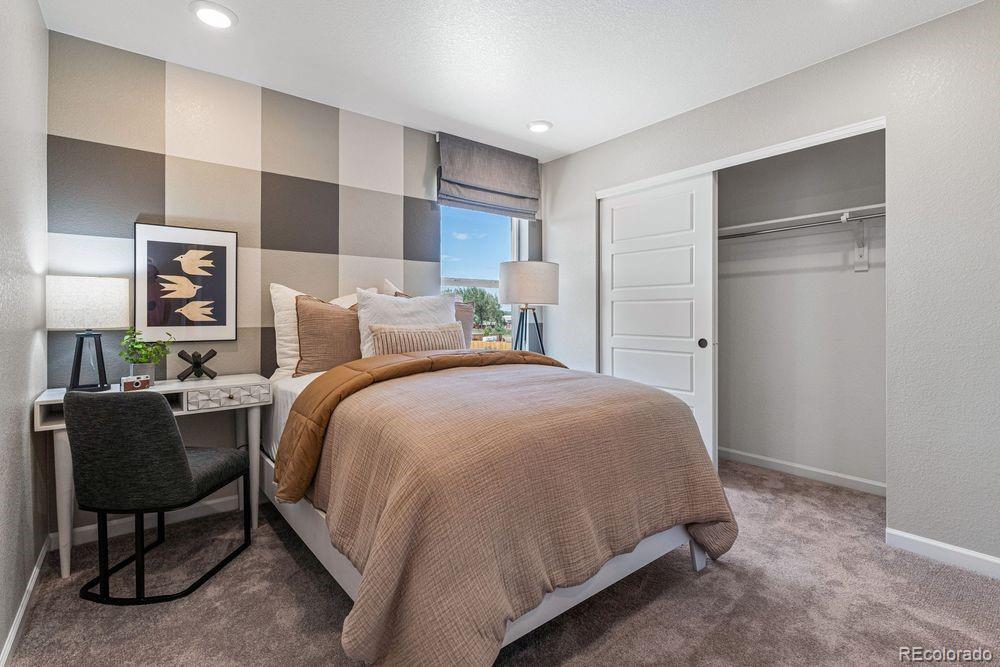 2038 Wagon Wheel Aly