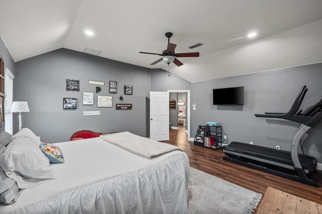 2811 London Lane