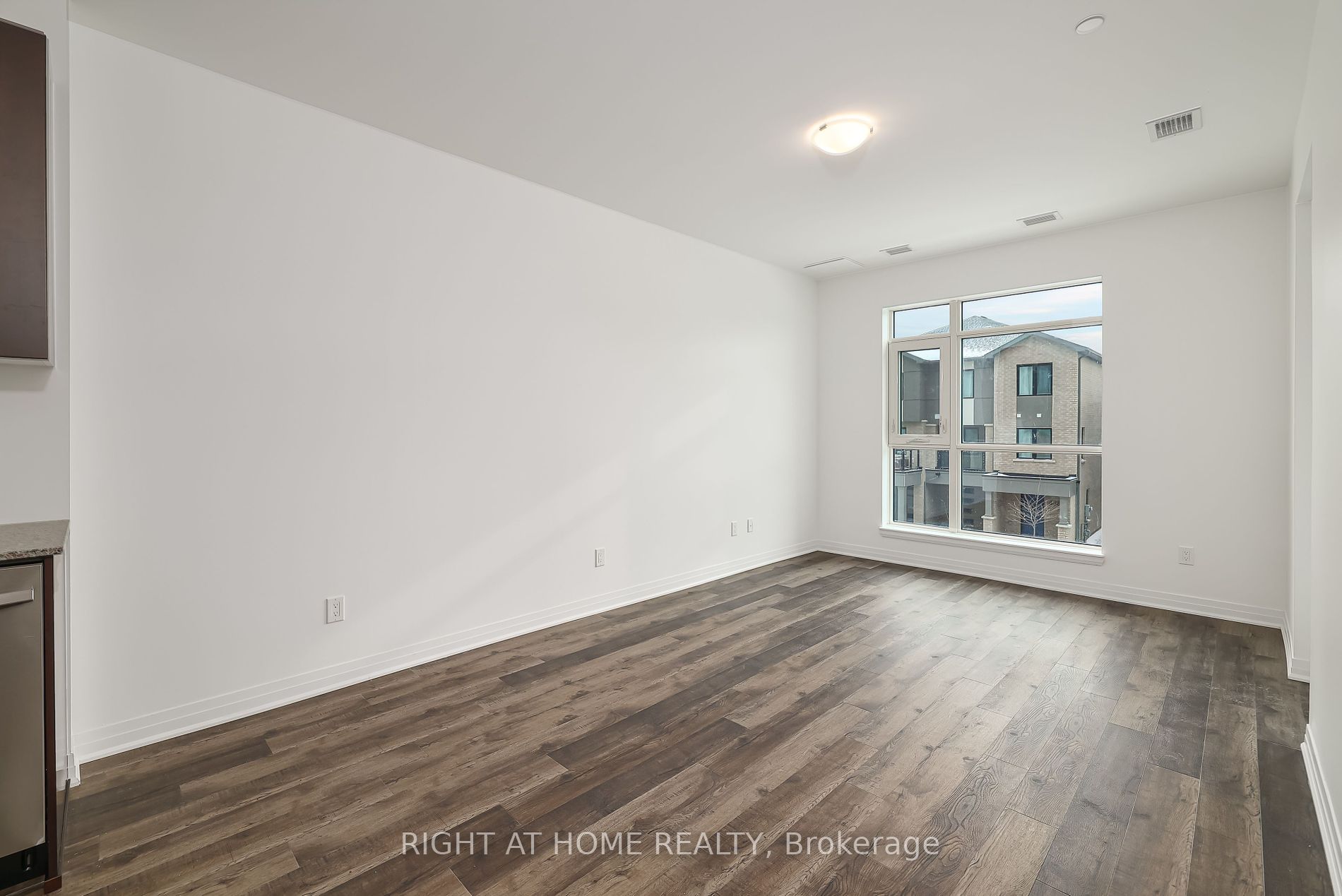 470 Gordon Krantz Ave 217