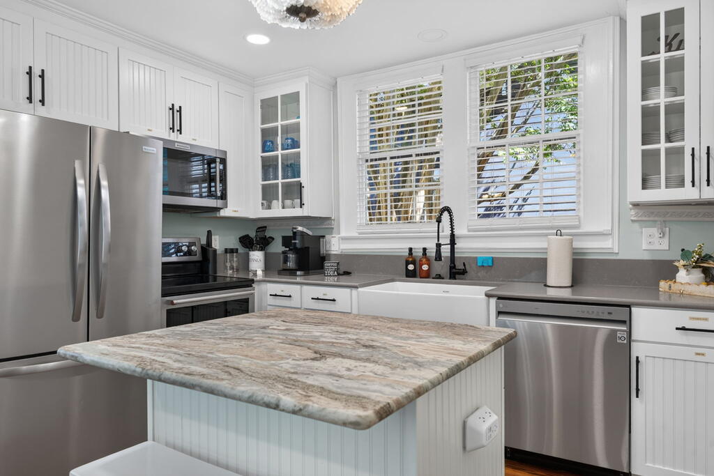 511 Tazewell Ave 373