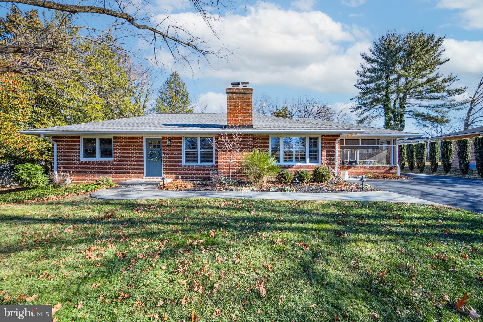 3801 Saint Johns Lane