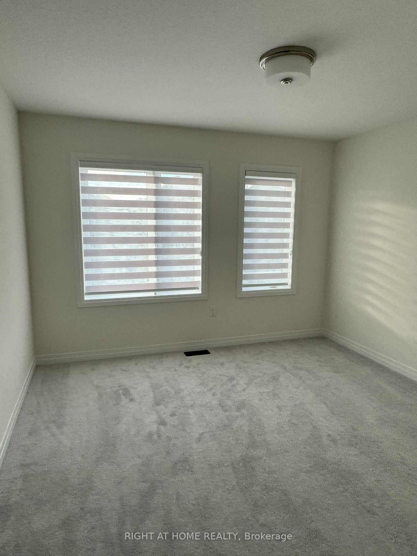 24 Tooker Dr