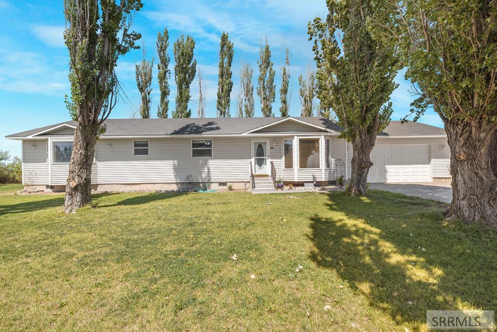 3443 E County Line Road