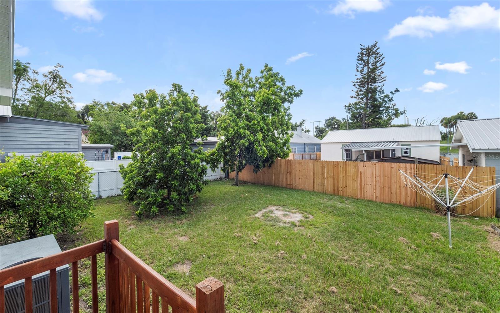 703 E Flora Street