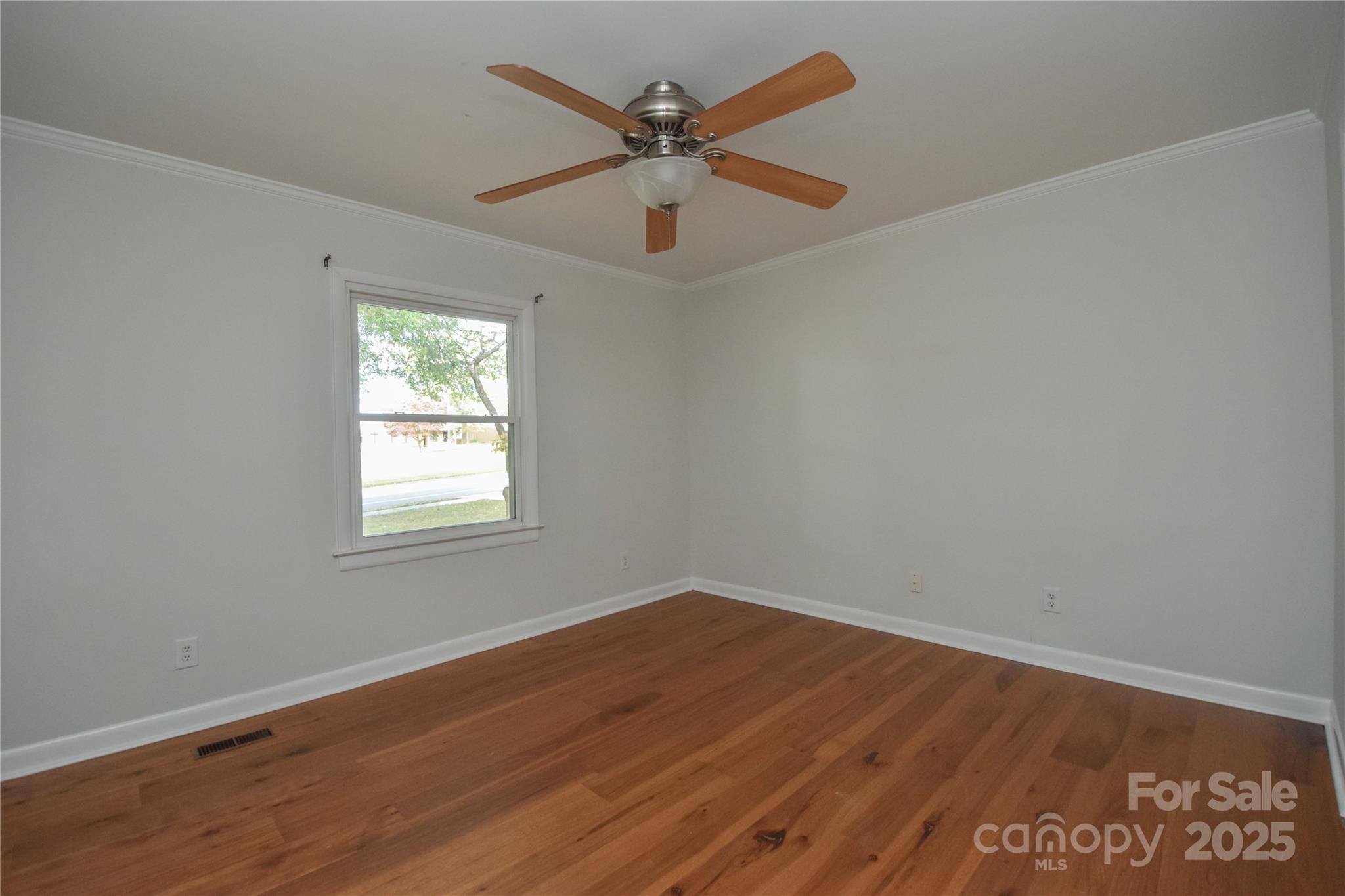 846 S Magnolia Street