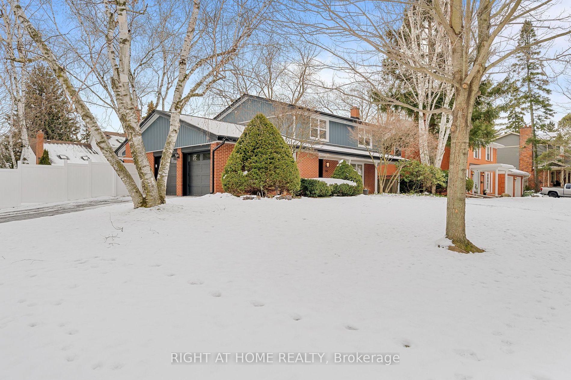 192 Waldoncroft Cres