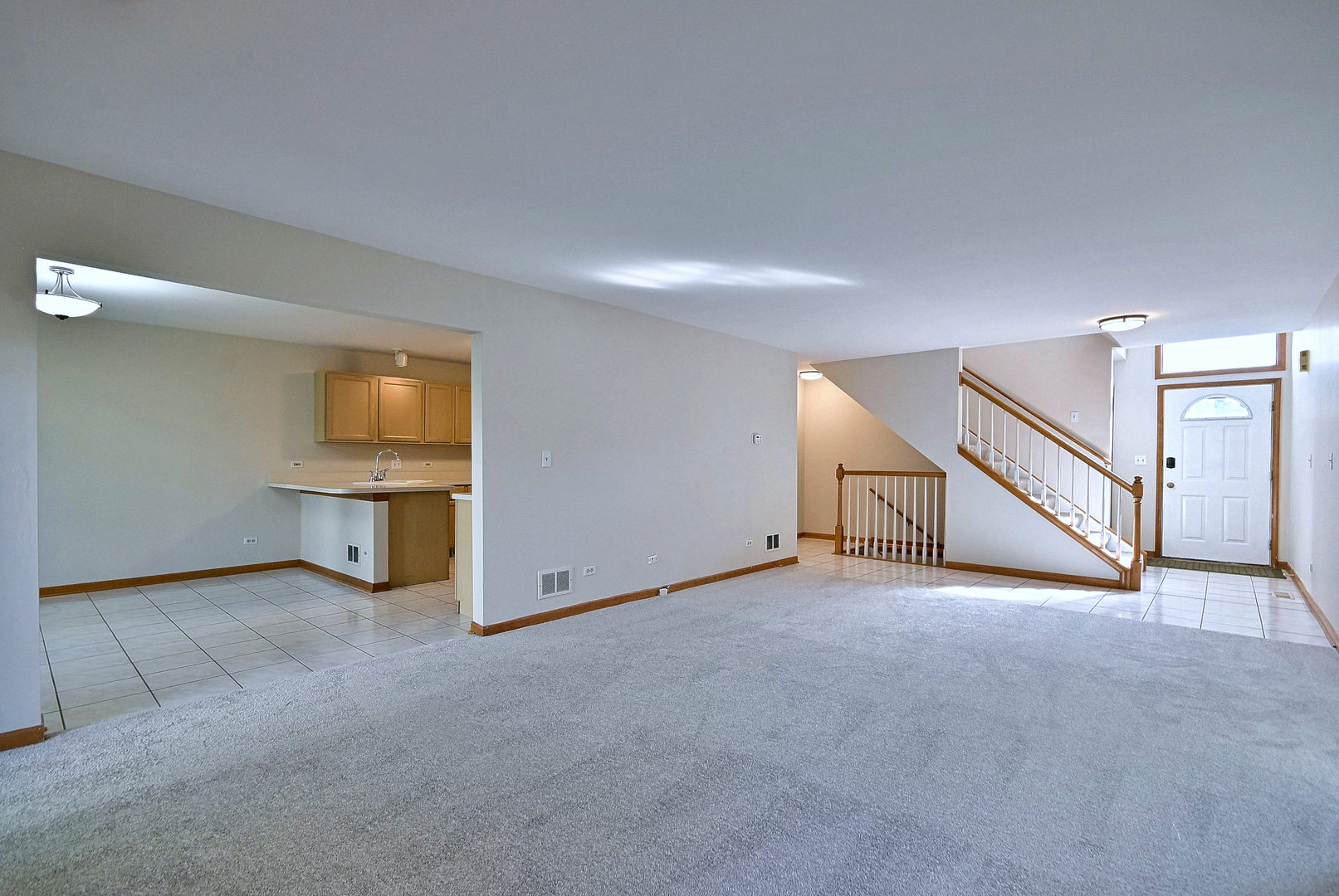148 Schiller Square