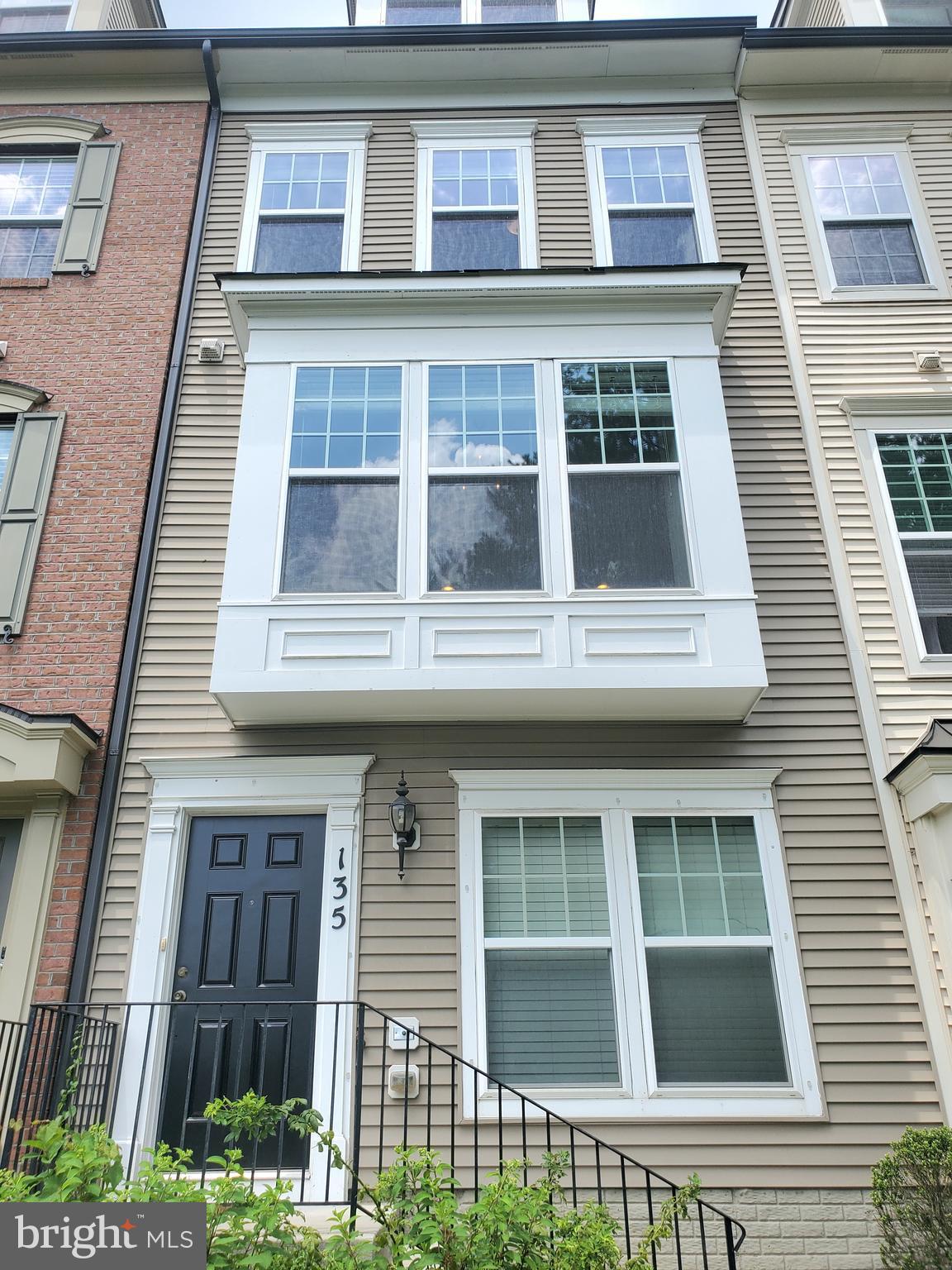 135 Prado Lane 2902