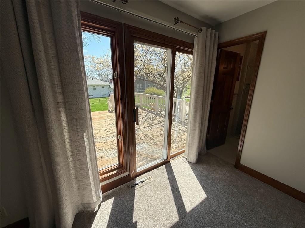 3707 NE 49th Terrace