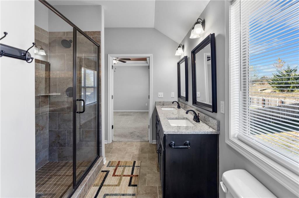 6720 N Cypress Avenue