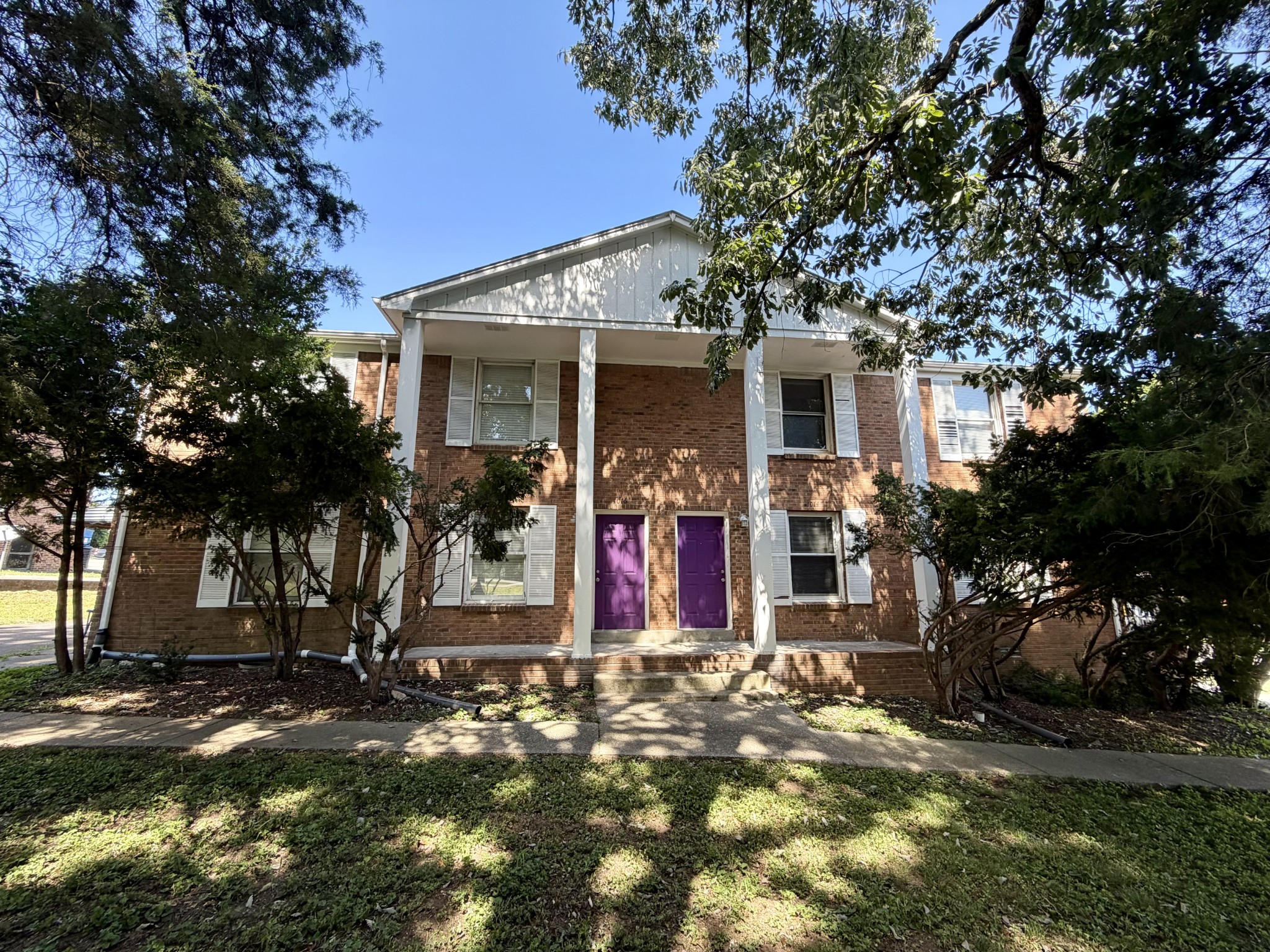 1012 Hickory Hill Ln