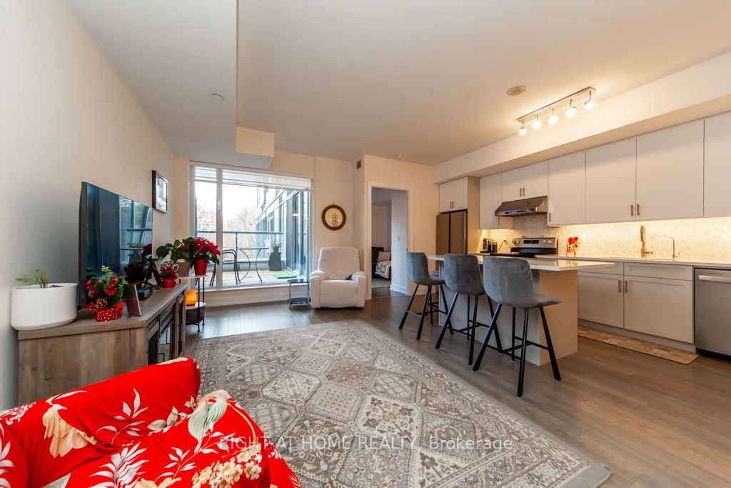 6 Parkwood Ave 317