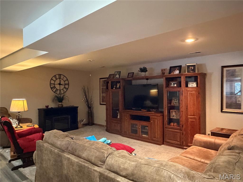 244 Hummingbird Lane