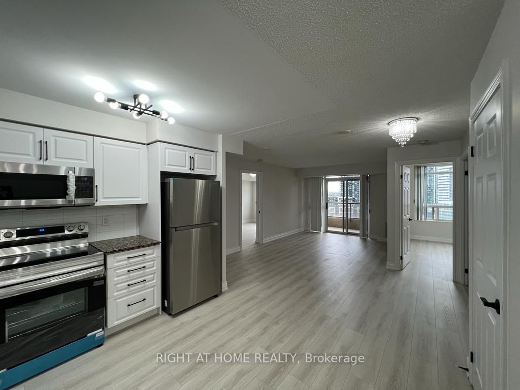 310 Burnhamthorpe Rd 1401