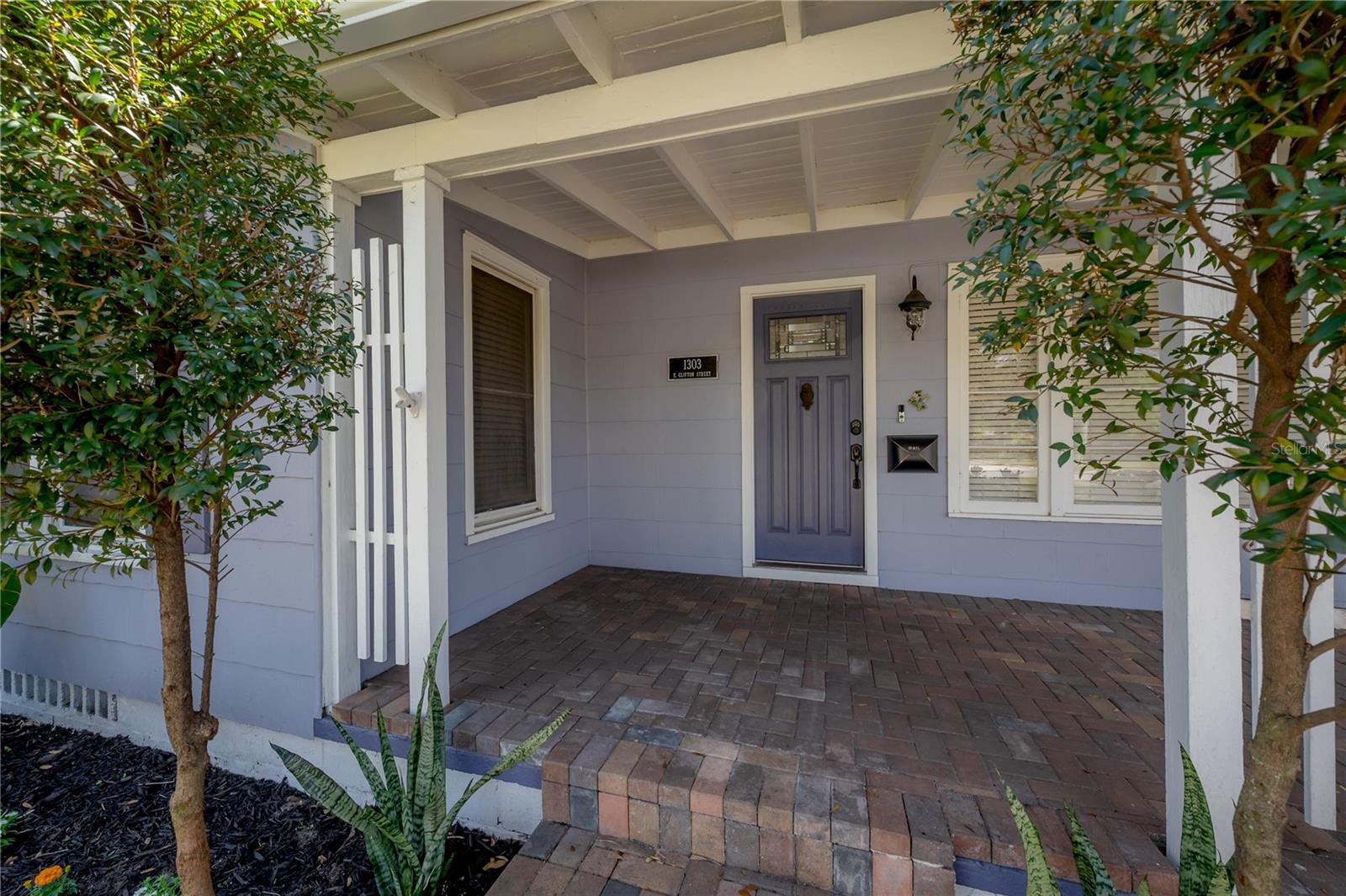 1303 E Clifton Street