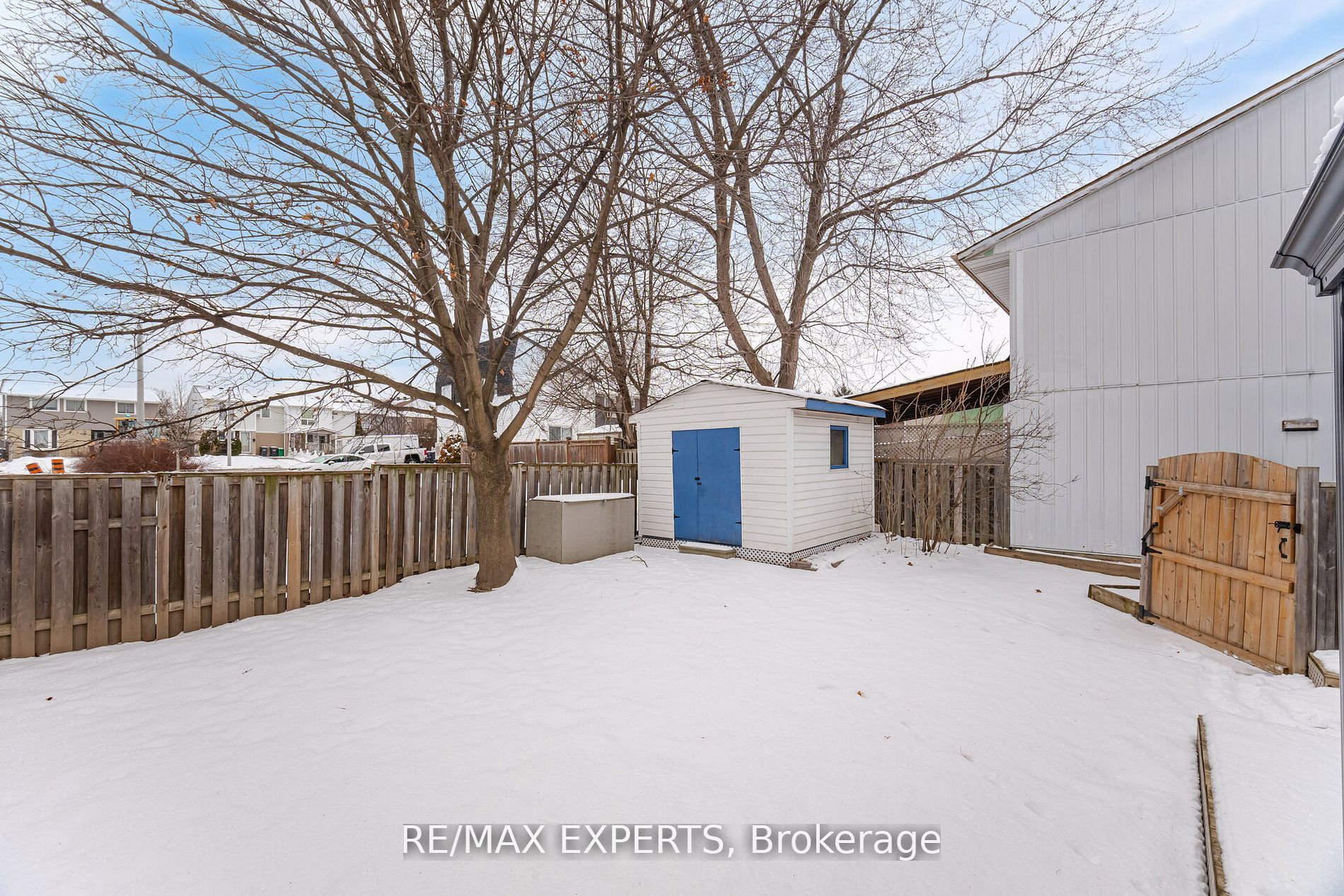9 Grand River Crt