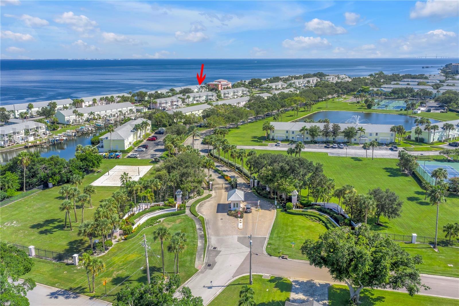 4982 Coquina Key Drive SE