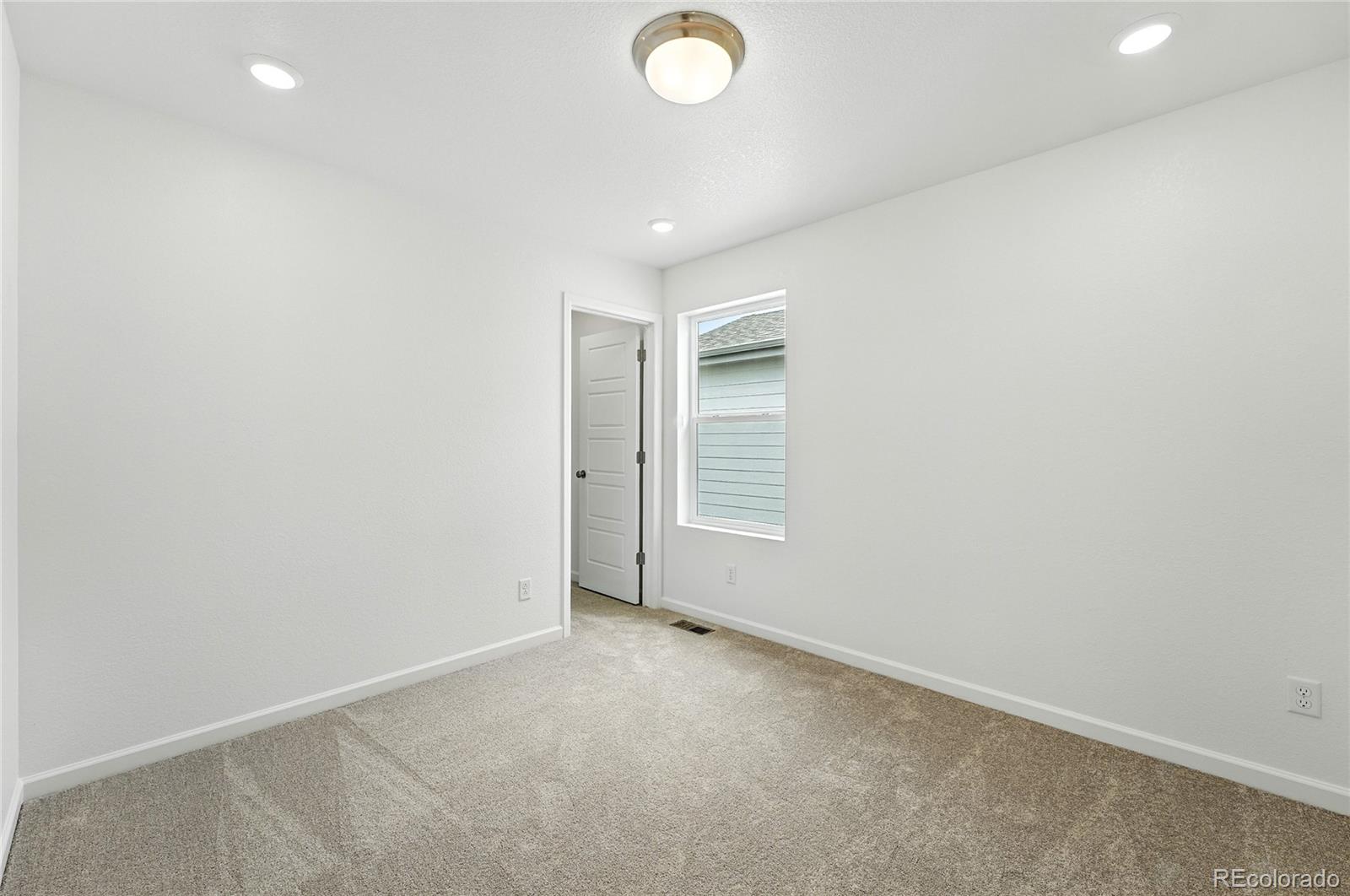 2086 Wagon Wheel Aly