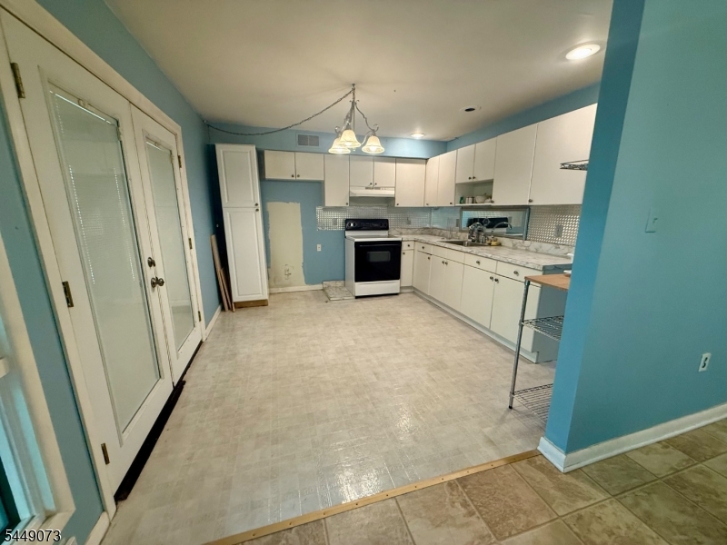 352 Buckhorn Dr