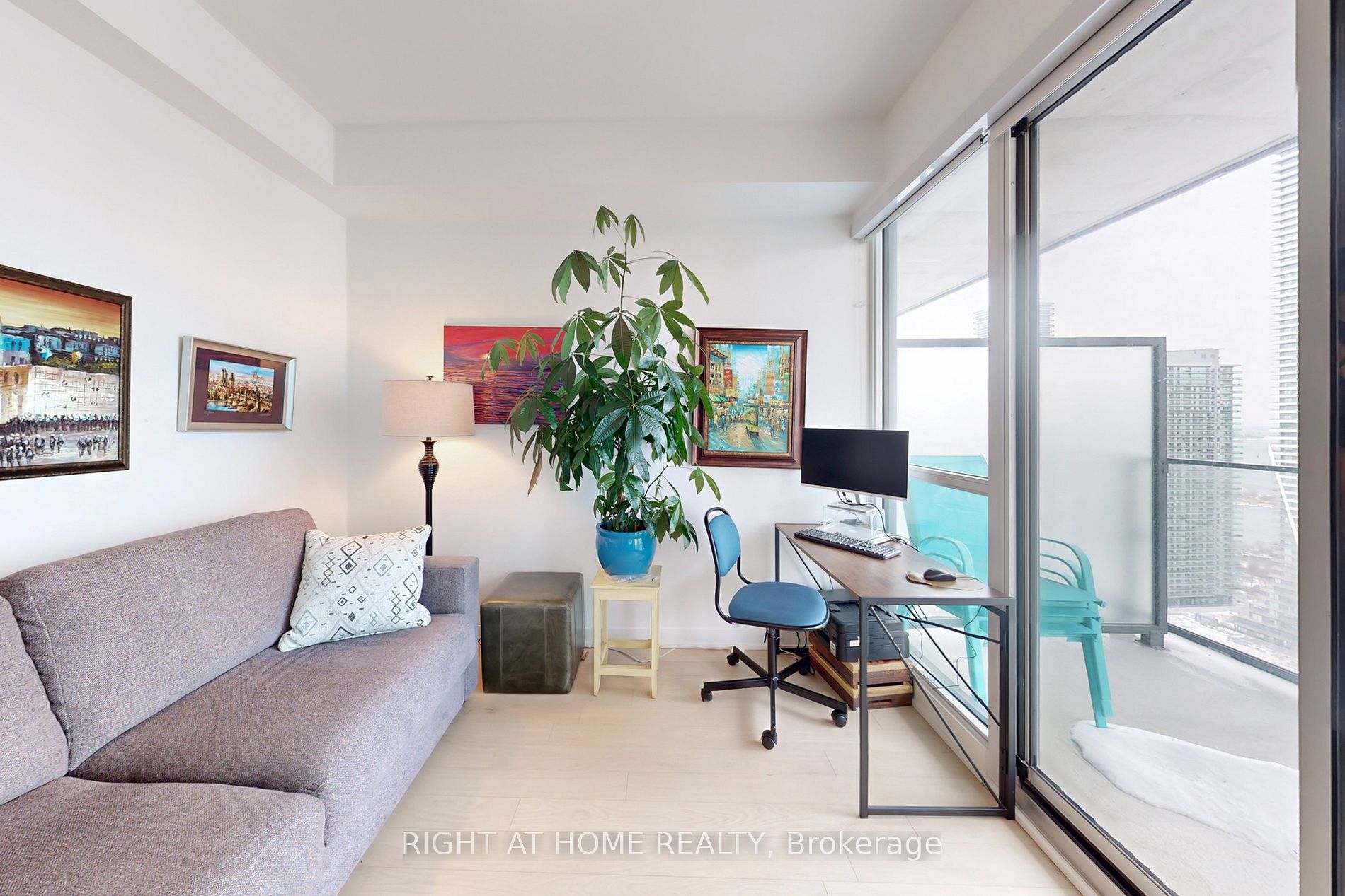 10 Park Lawn Rd 3510