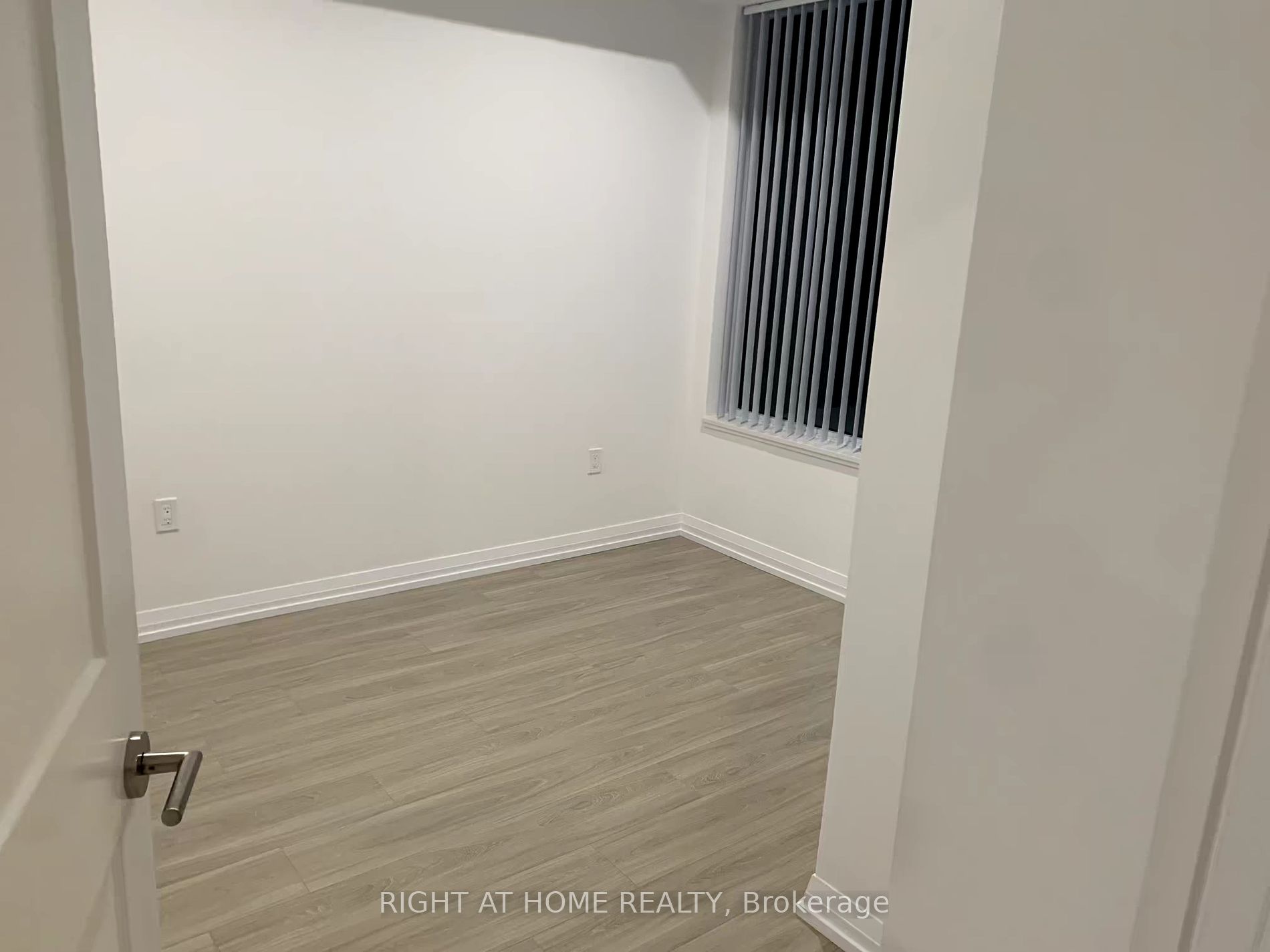 50 Dunfield Ave 515