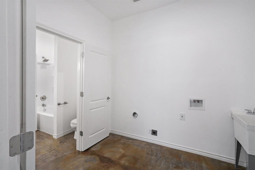 300 NE 23rd Street