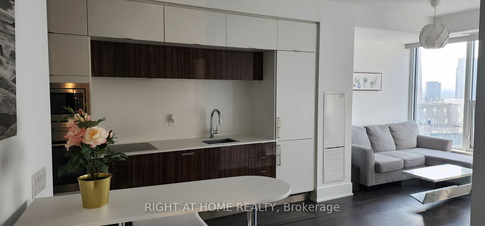 10 York St 3712