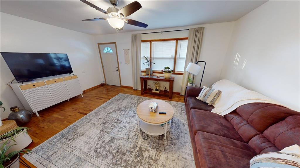 120 W Sentinel Street