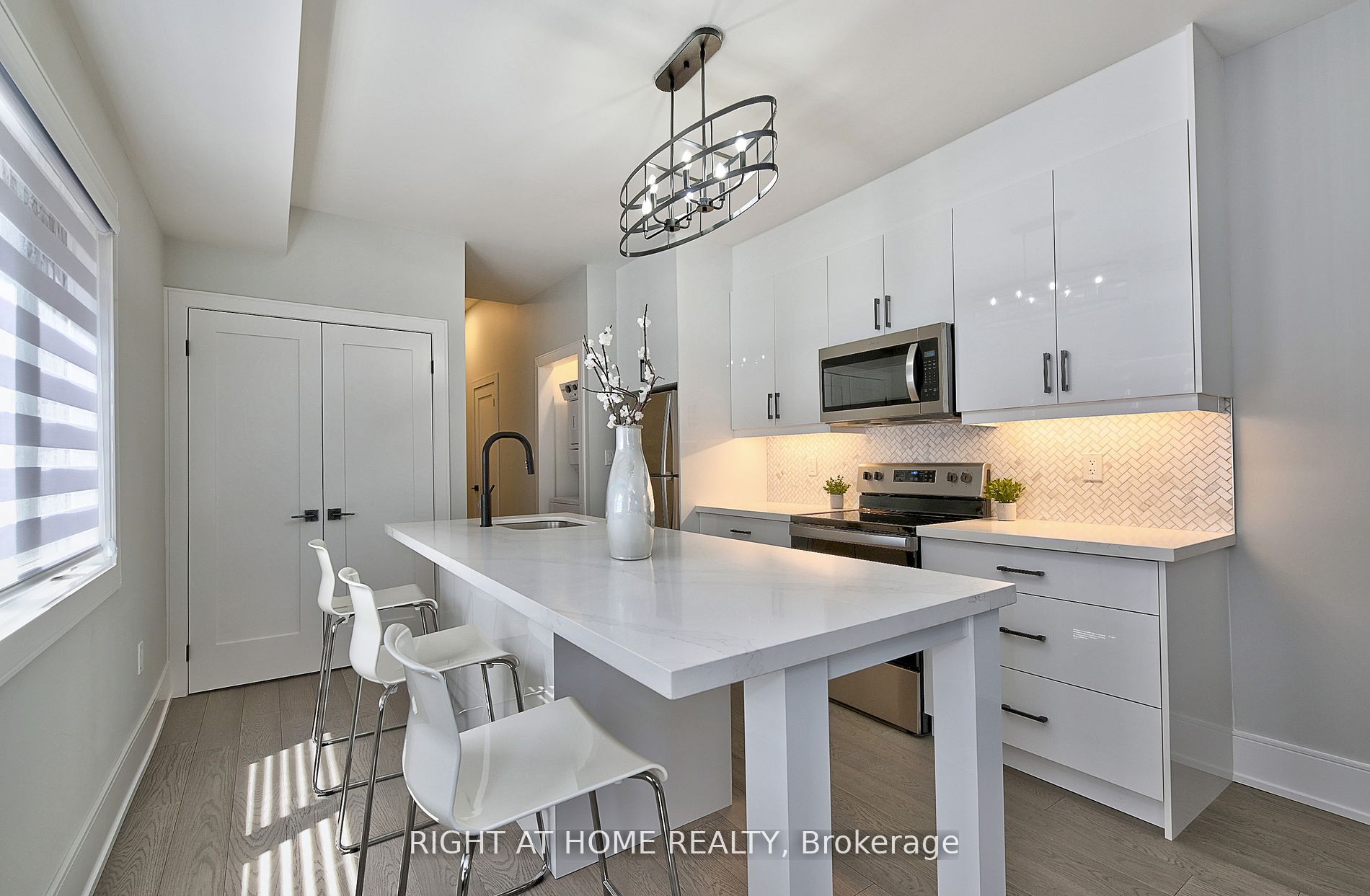 131 Brock Ave # 2
