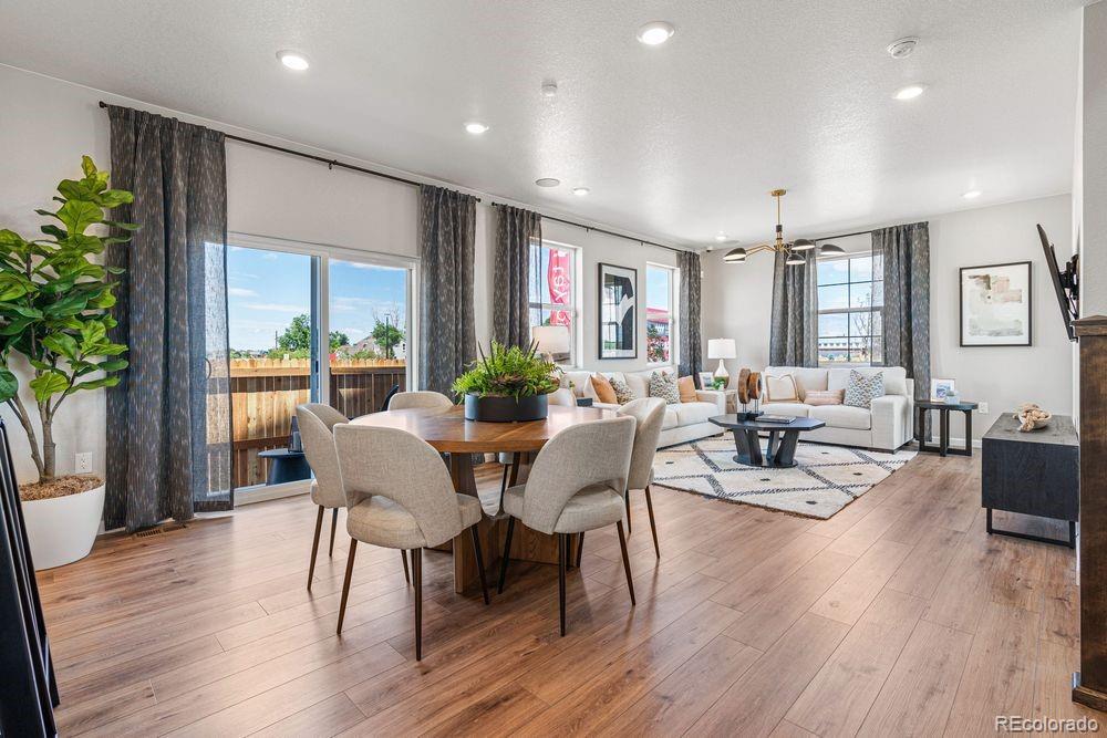 2038 Wagon Wheel Aly