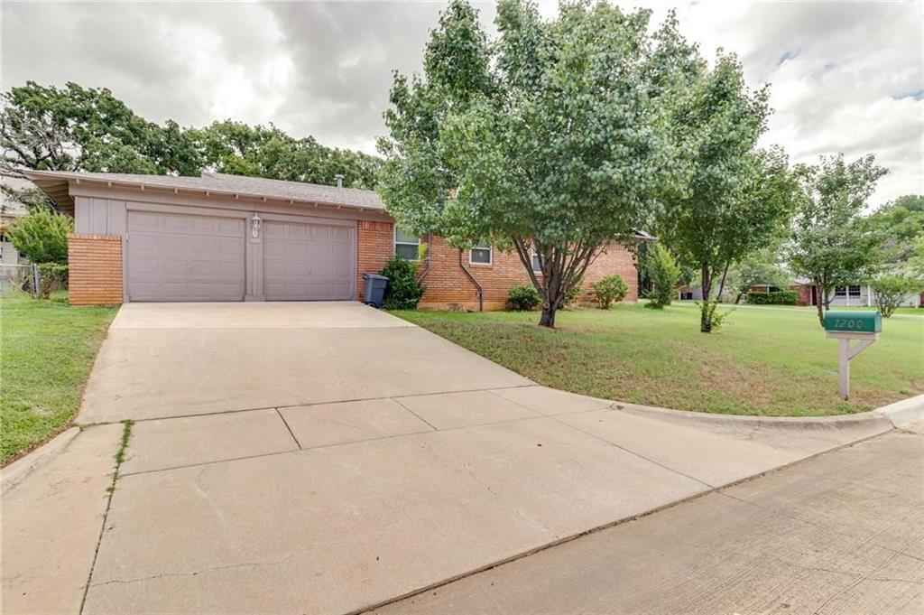 1200 Desiree Lane