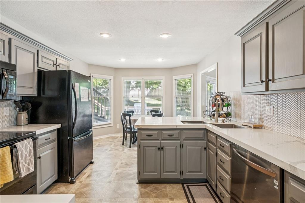 1507 Amesbury Avenue