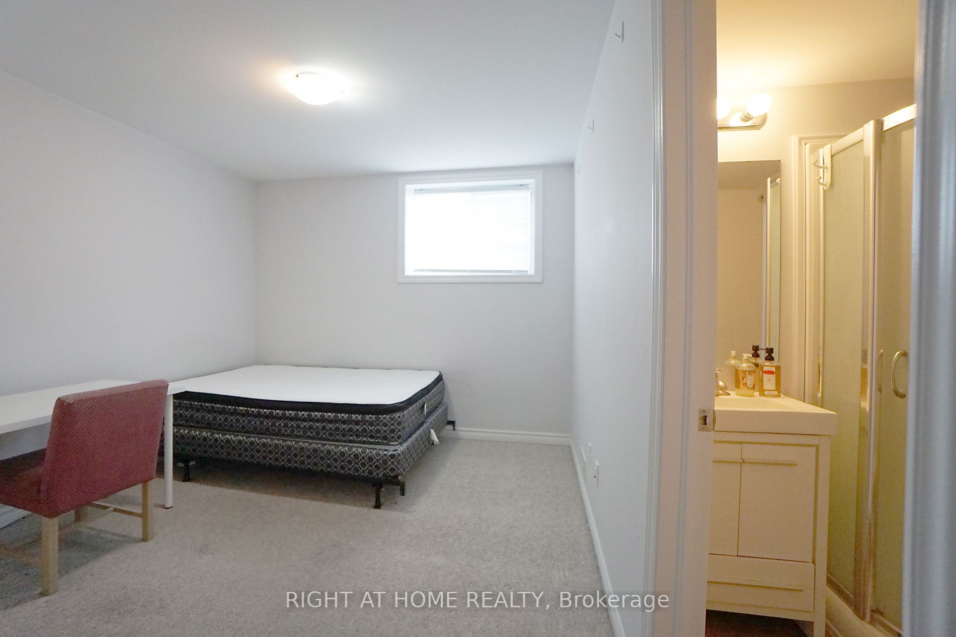 246 Penetanguishene Rd 8